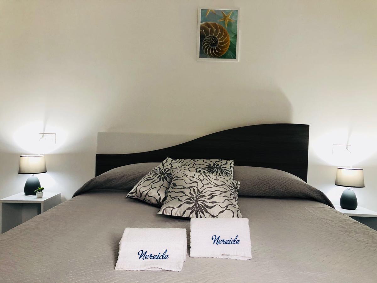 トロペーア Nereide Bed & Breakfast エクステリア 写真