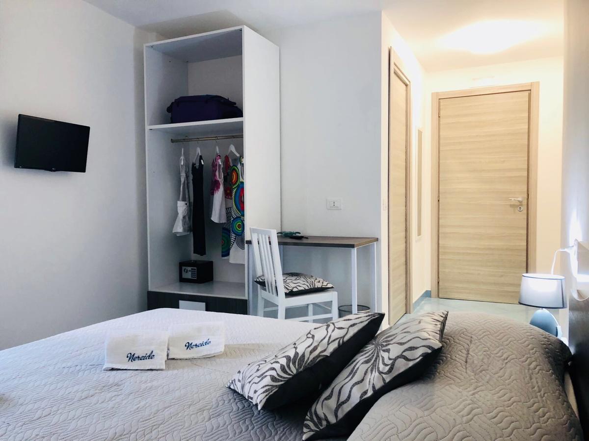 トロペーア Nereide Bed & Breakfast エクステリア 写真