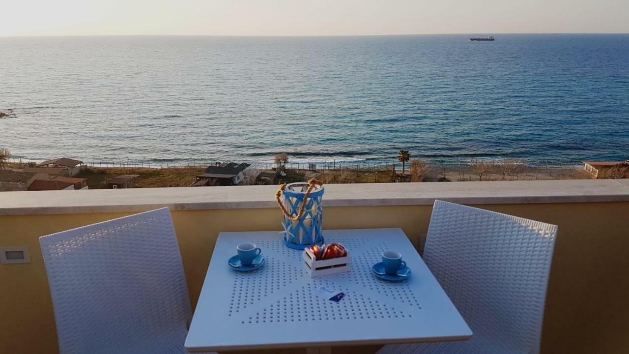 トロペーア Nereide Bed & Breakfast エクステリア 写真